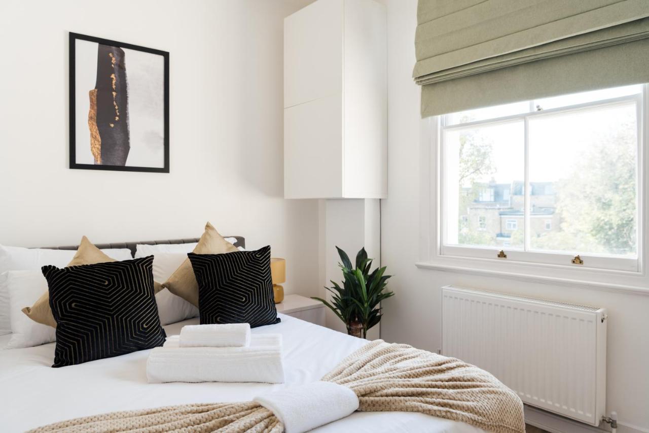 Apartamento Stunning & Stylish 2 Bed Flat In West Londres Exterior foto